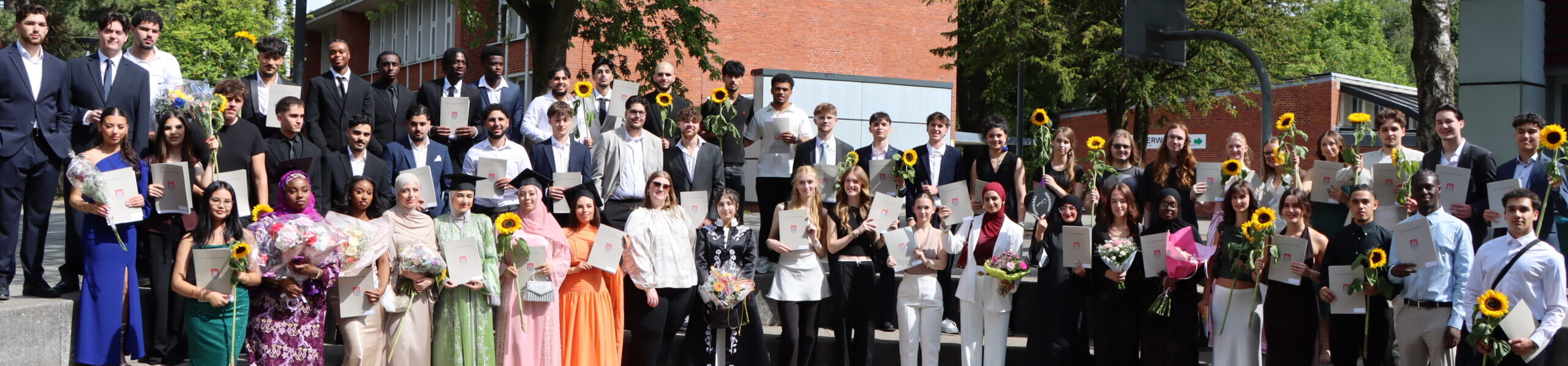 Ein besonderer Abschied – Abitur 2025 an der Stadtteilschule Helmuth Hübener
